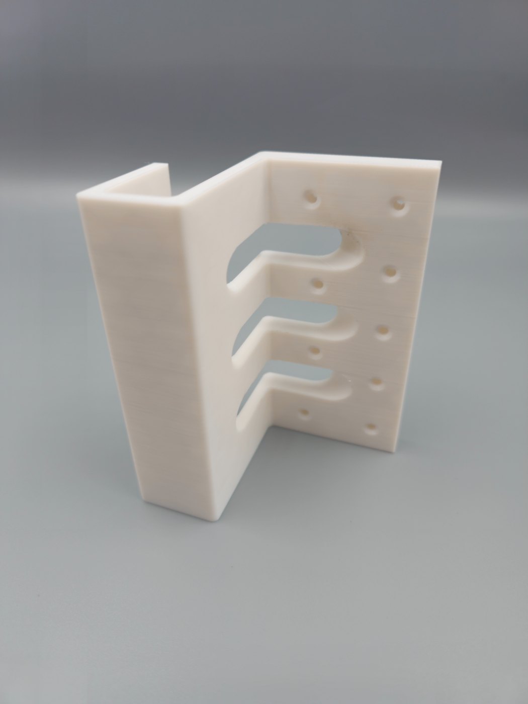 3D printed slotted mounting bracket with multiple mounting positions
